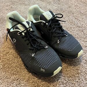 On Cloudflyer Black and Mint Running Shoes